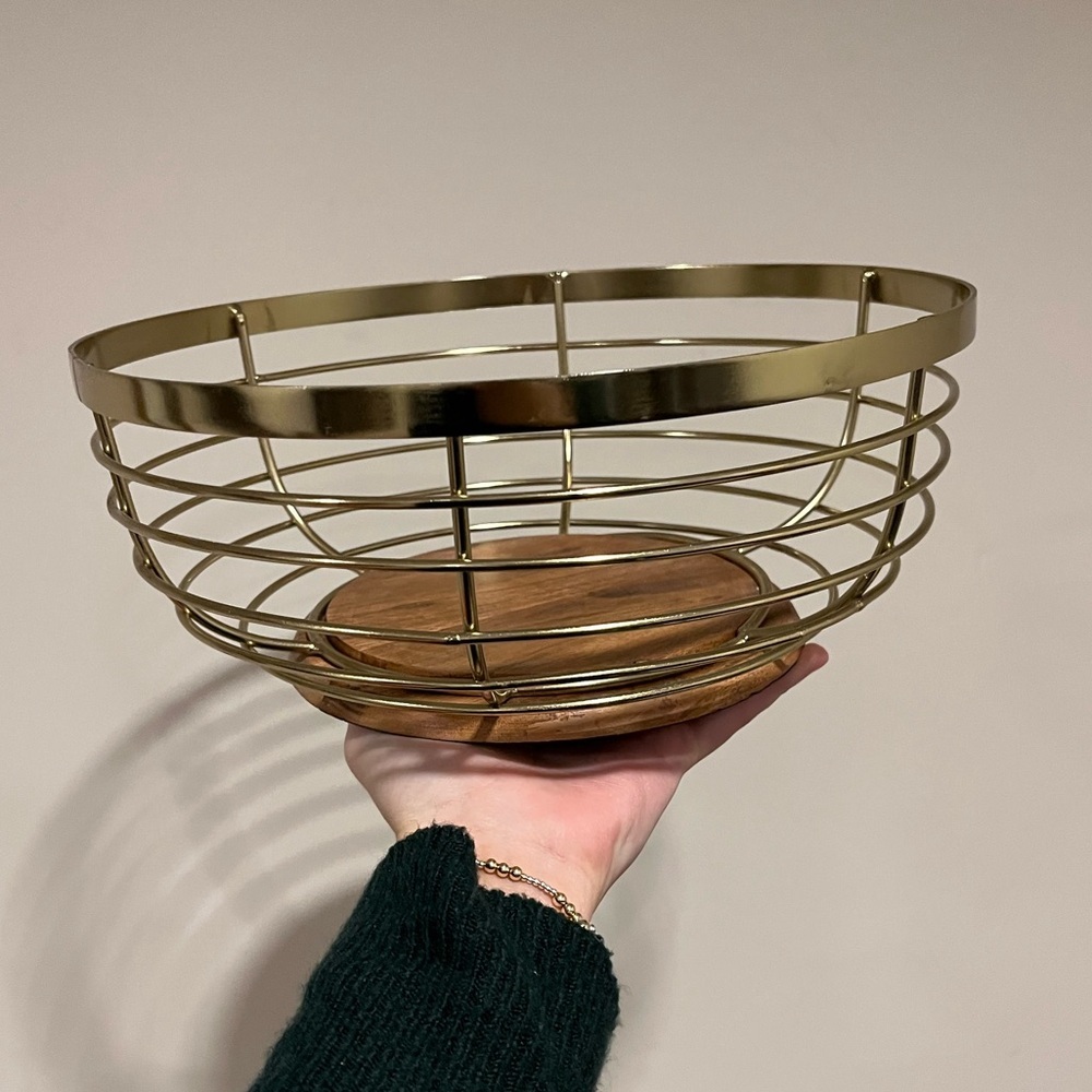 Gold Wire Fruit Basket